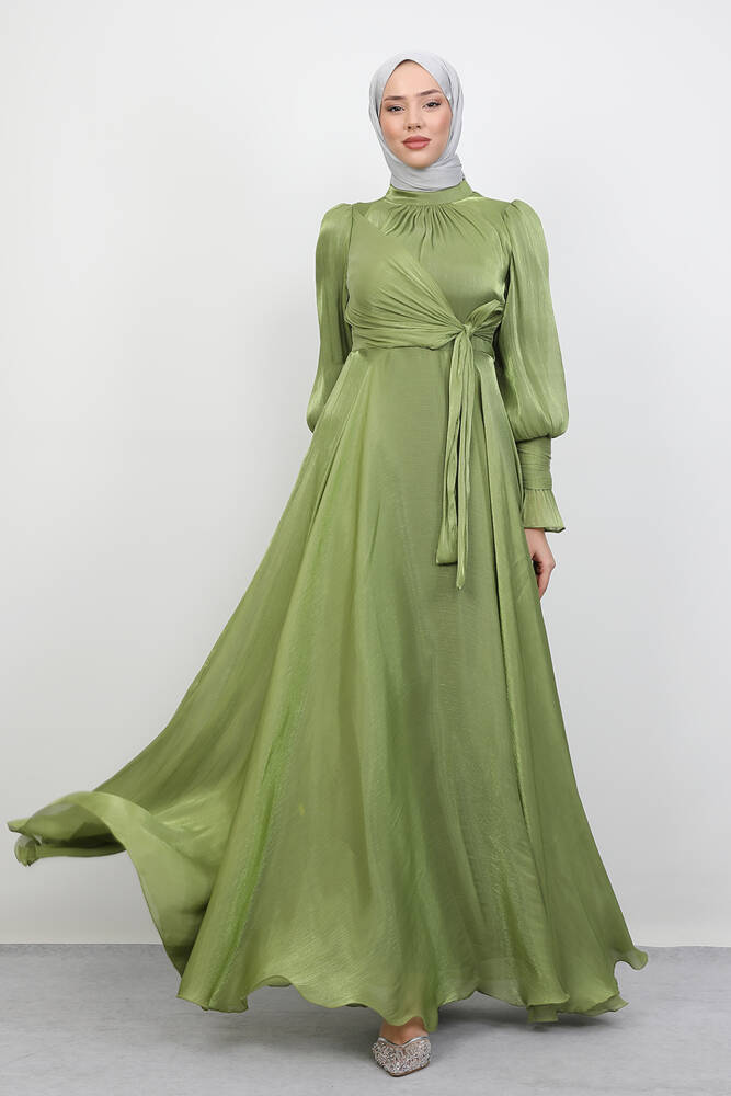 Fiyonk Detay İpek Abiye Fıstık Yeşil - LAMİAGİYİM