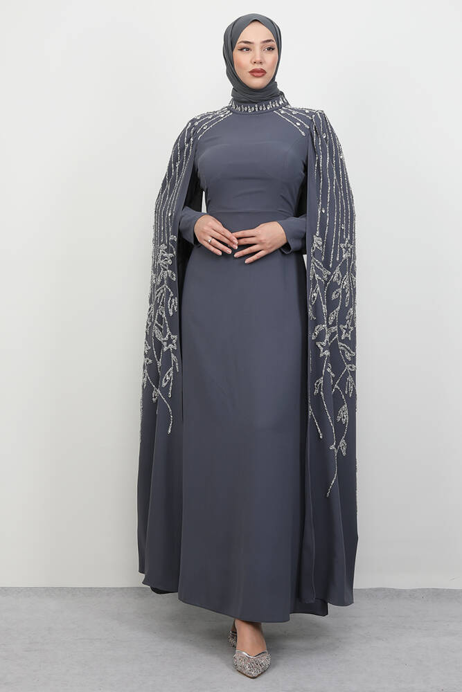 Kolları Taşlı Pelerinli Abiye Koyu Gri - LAMİAGİYİM