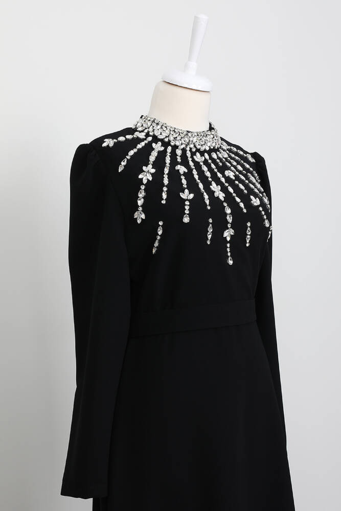 Yakası Taş İşlemeli Elbise Siyah 