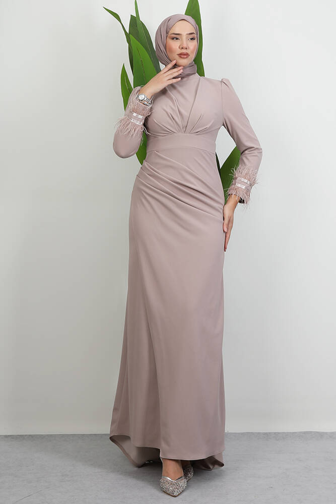 Yanı Pileli Kuyruklu Elbise Açık Vizon - LAMİAGİYİM